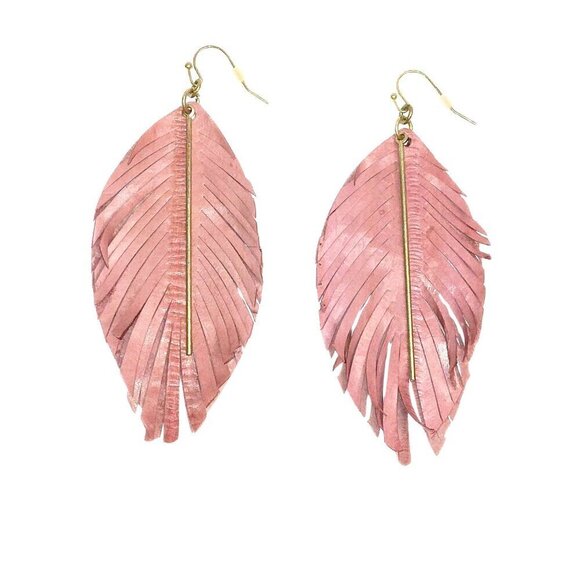 WOMEN'S PINK LEATHER FEATHER FRINGE EARRINGS - NWOT - Picture 1 of 2